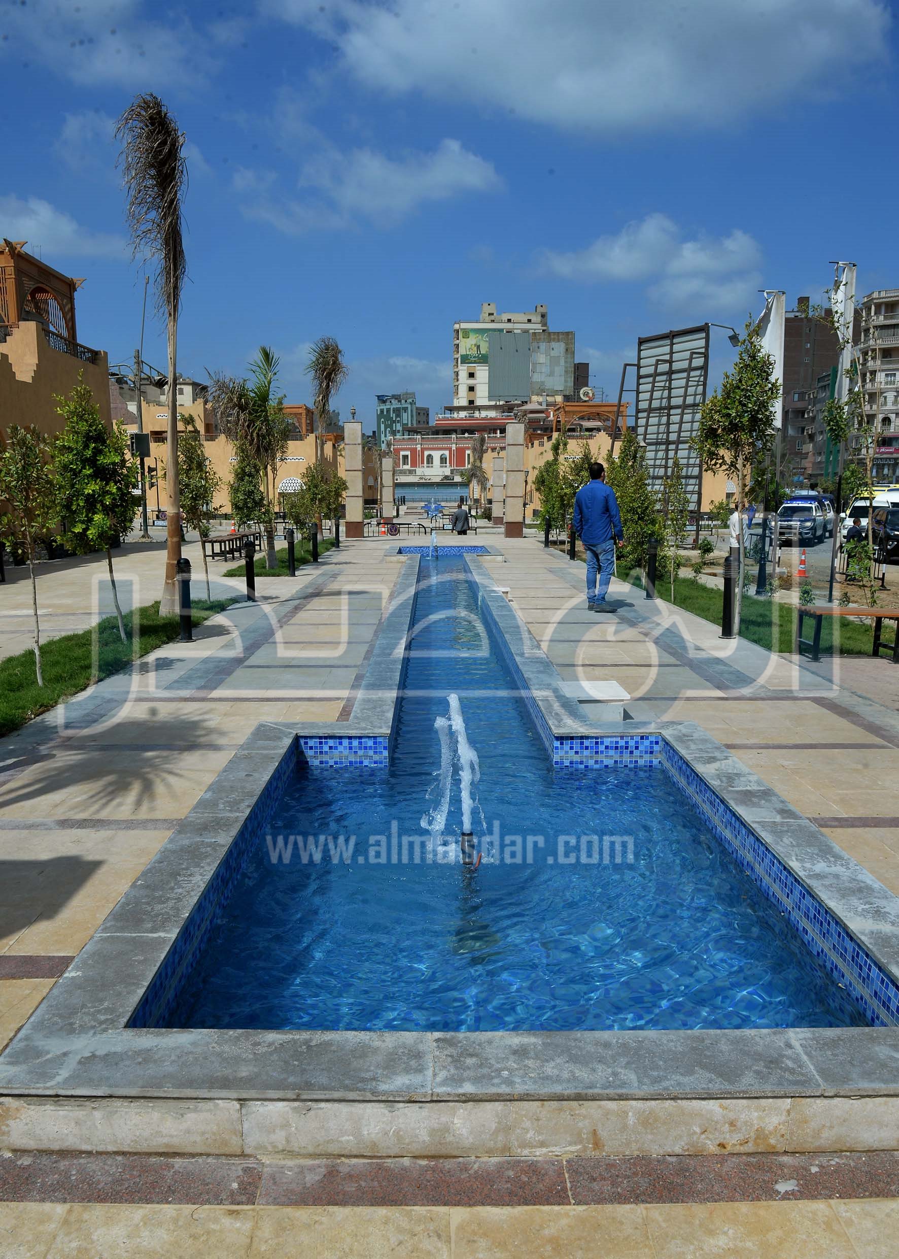 رئيس الوزراء يتفقد اعمال تطوير منطقة السواقي بمدينة الفيوم