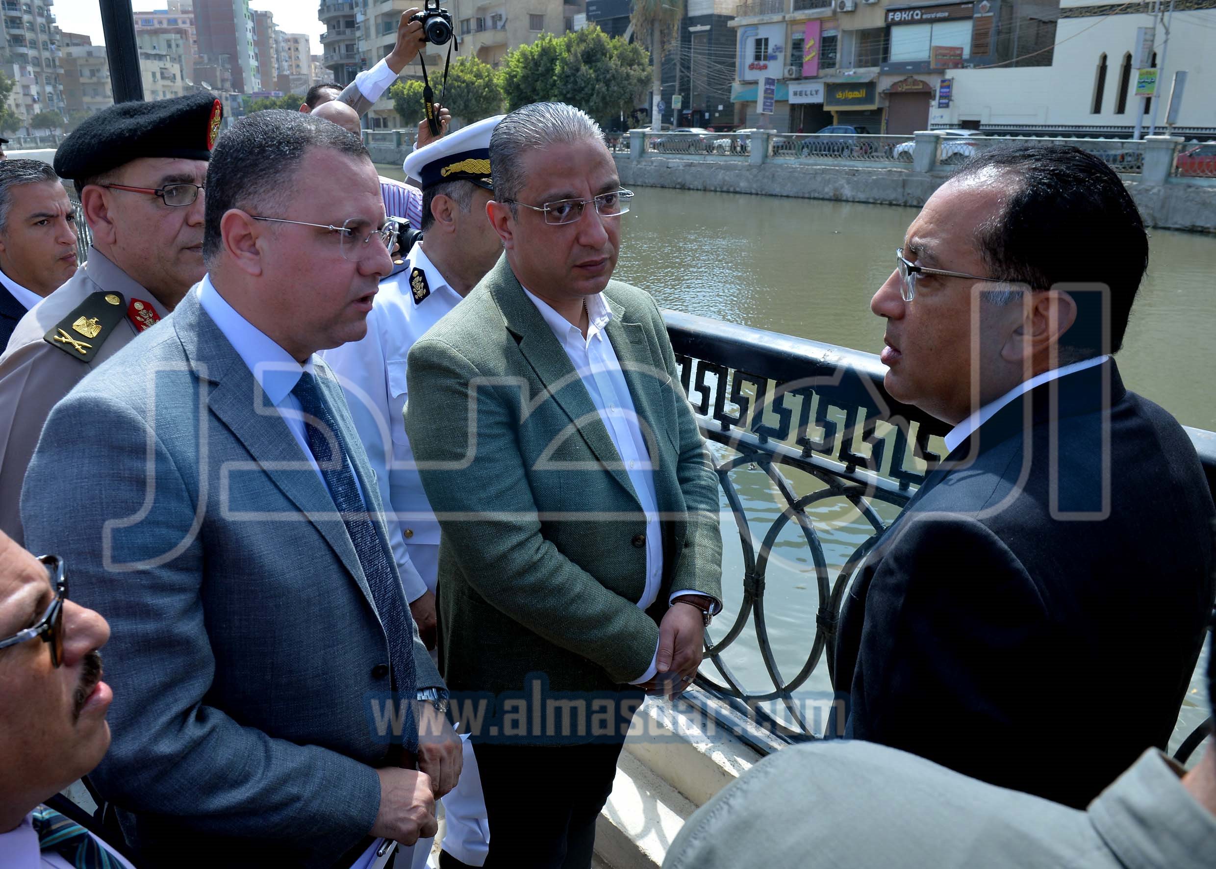 رئيس الوزراء يتفقد اعمال تطوير منطقة السواقي بمدينة الفيوم