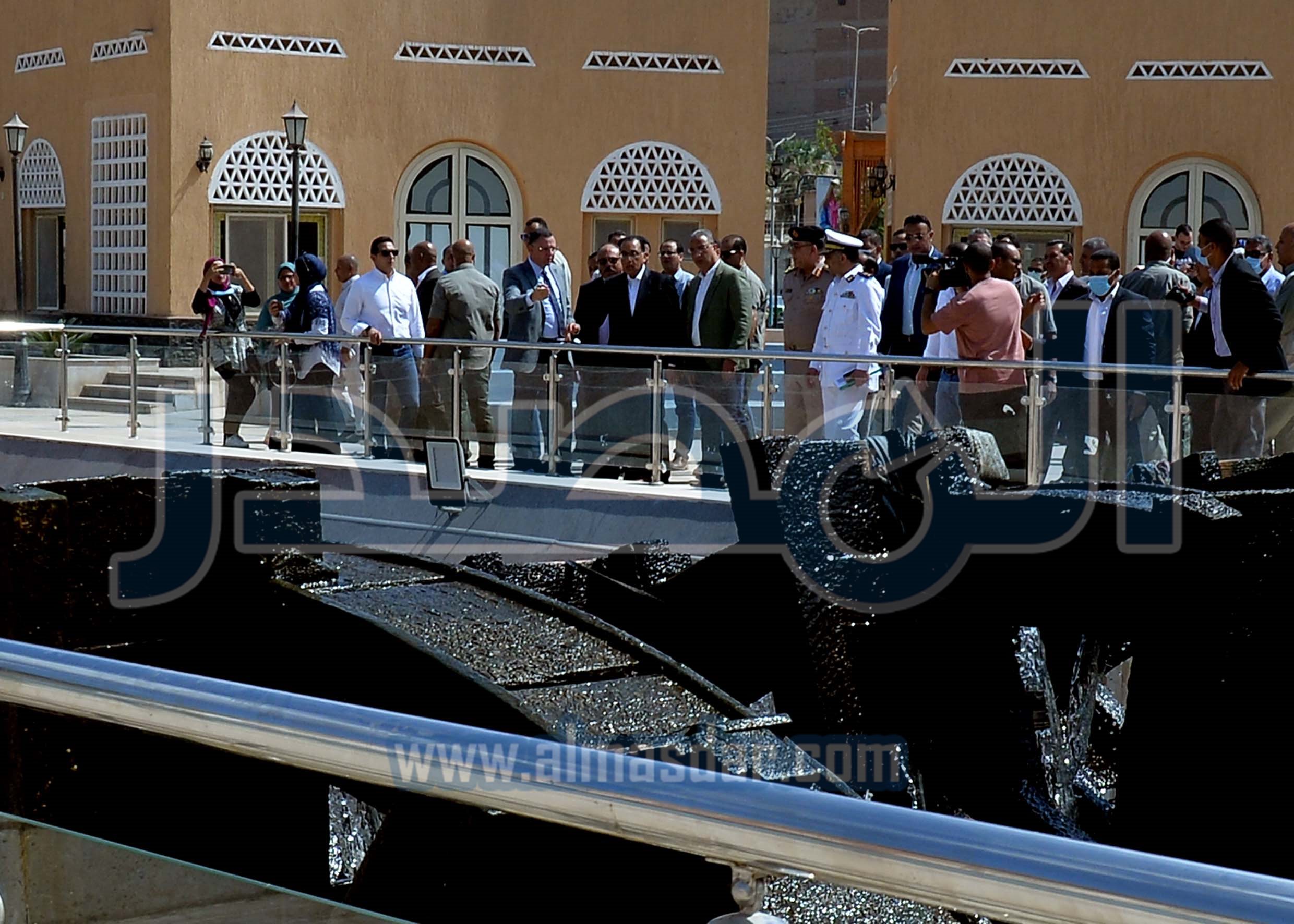 رئيس الوزراء يتفقد اعمال تطوير منطقة السواقي بمدينة الفيوم