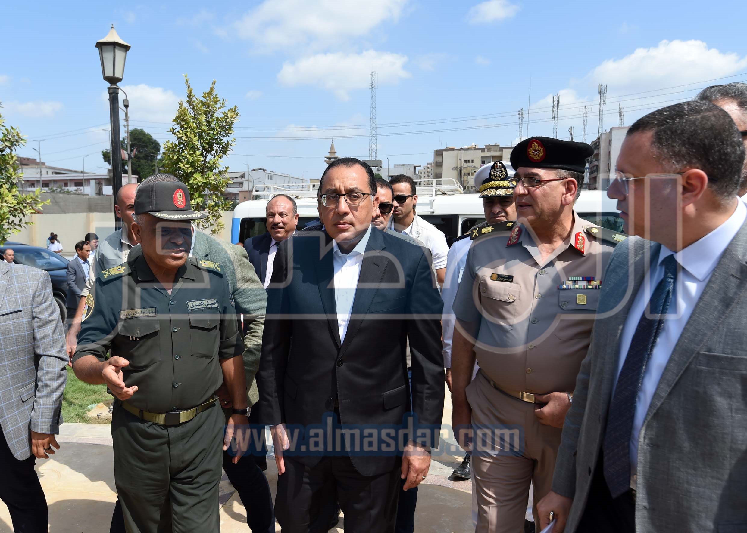 رئيس الوزراء يتفقد اعمال تطوير منطقة السواقي بمدينة الفيوم