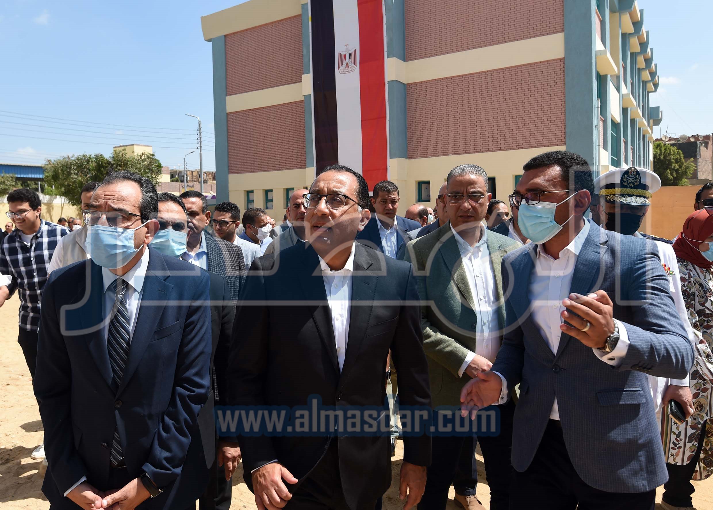 رئيس الوزراء يتفقد مشروعات حياة كريمة بقرية قلهانة‎‎ بمحافظة الفيوم