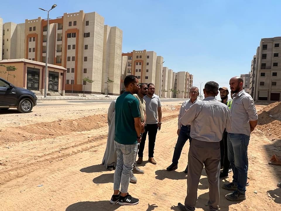 تفقد المشروعات السكنية والخدمية والطرق والمرافق