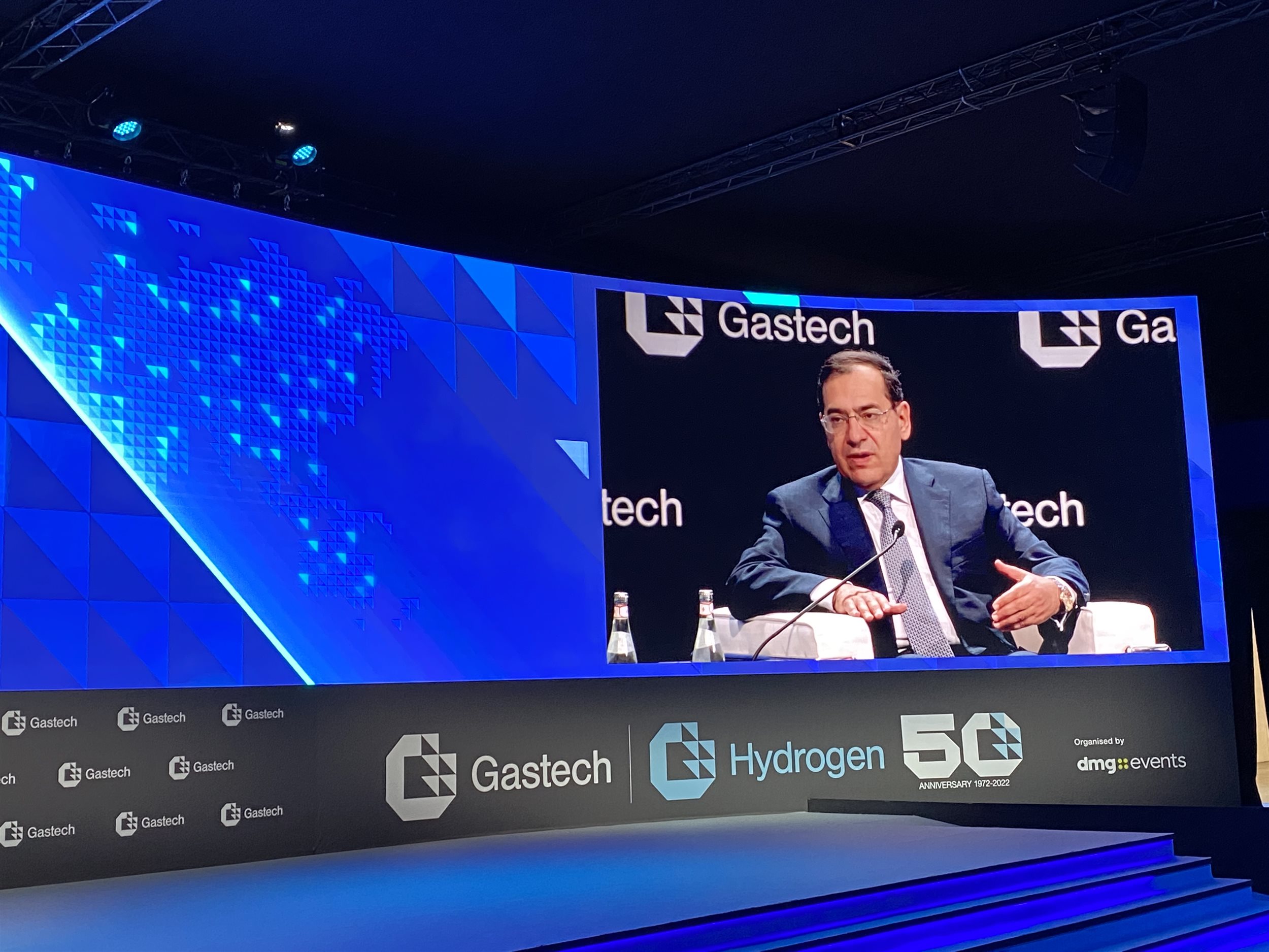 جلسة نقاشية 