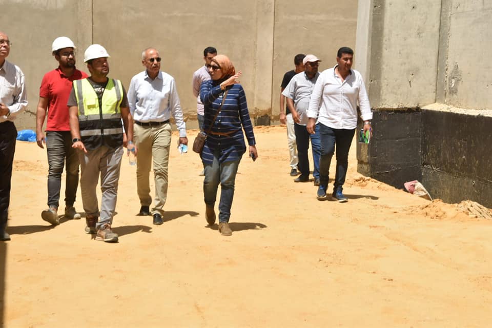 تفقد المشروعات السكنية والخدمية والطرق والمرافق