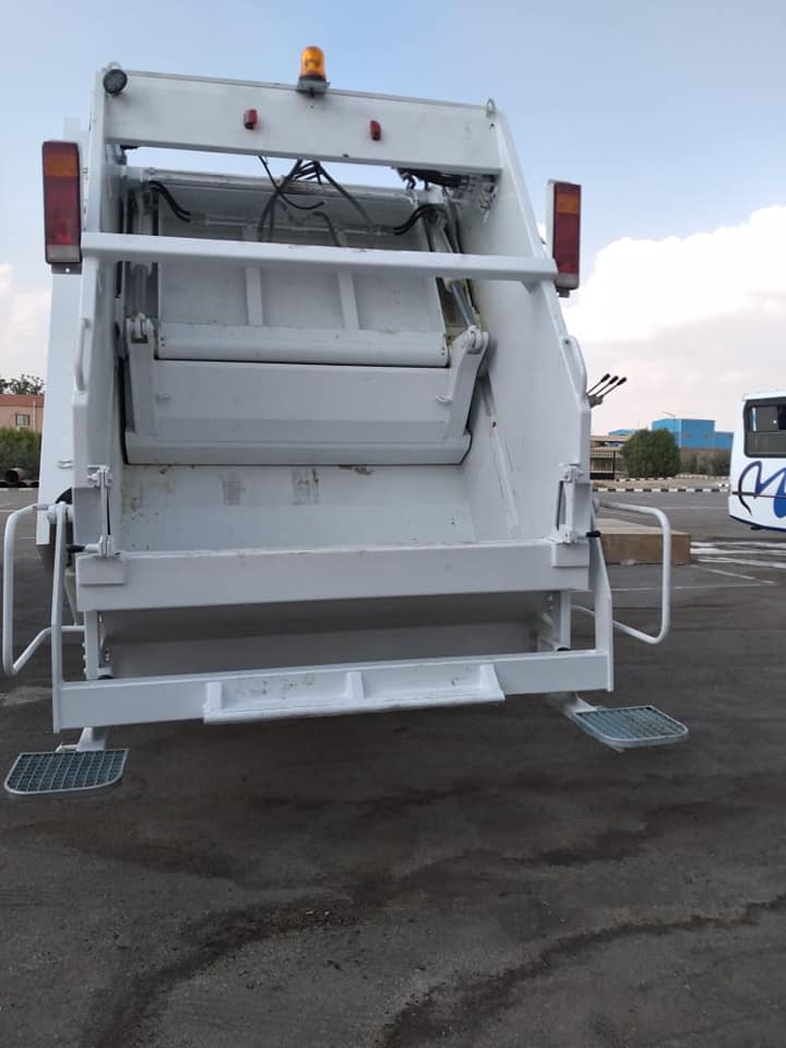 تسليم معدات المحطة الوسيطة المتحركة بمدينة أسوان