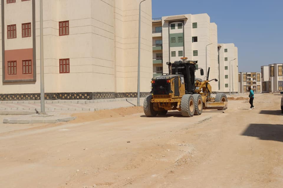 تفقد المشروعات السكنية والخدمية والطرق والمرافق