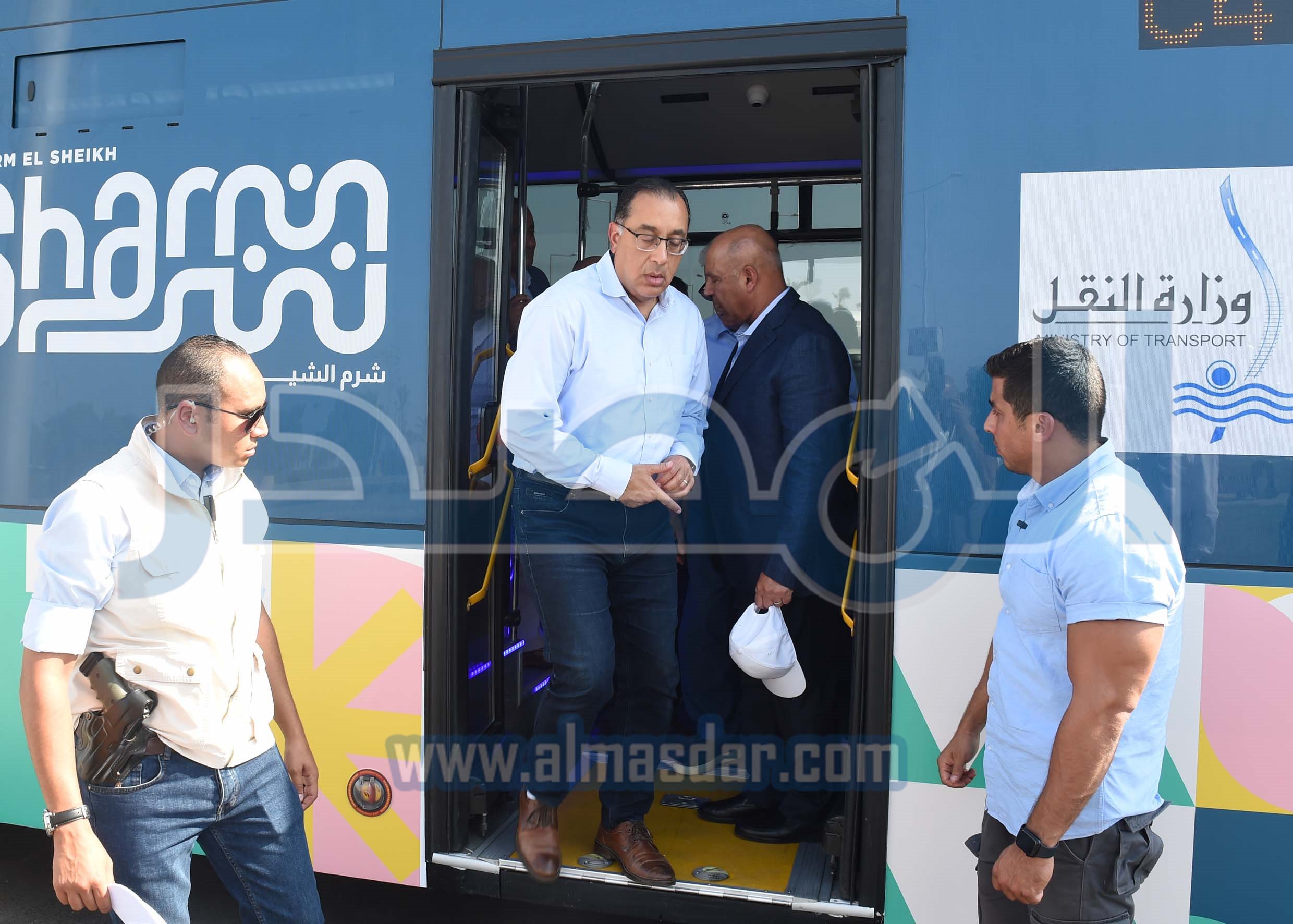 رئيس الوزراء يتابع تطبيقات منظومة الحلول الرقمية الذكية والدفع الإلكتروني بشرم الشيخ