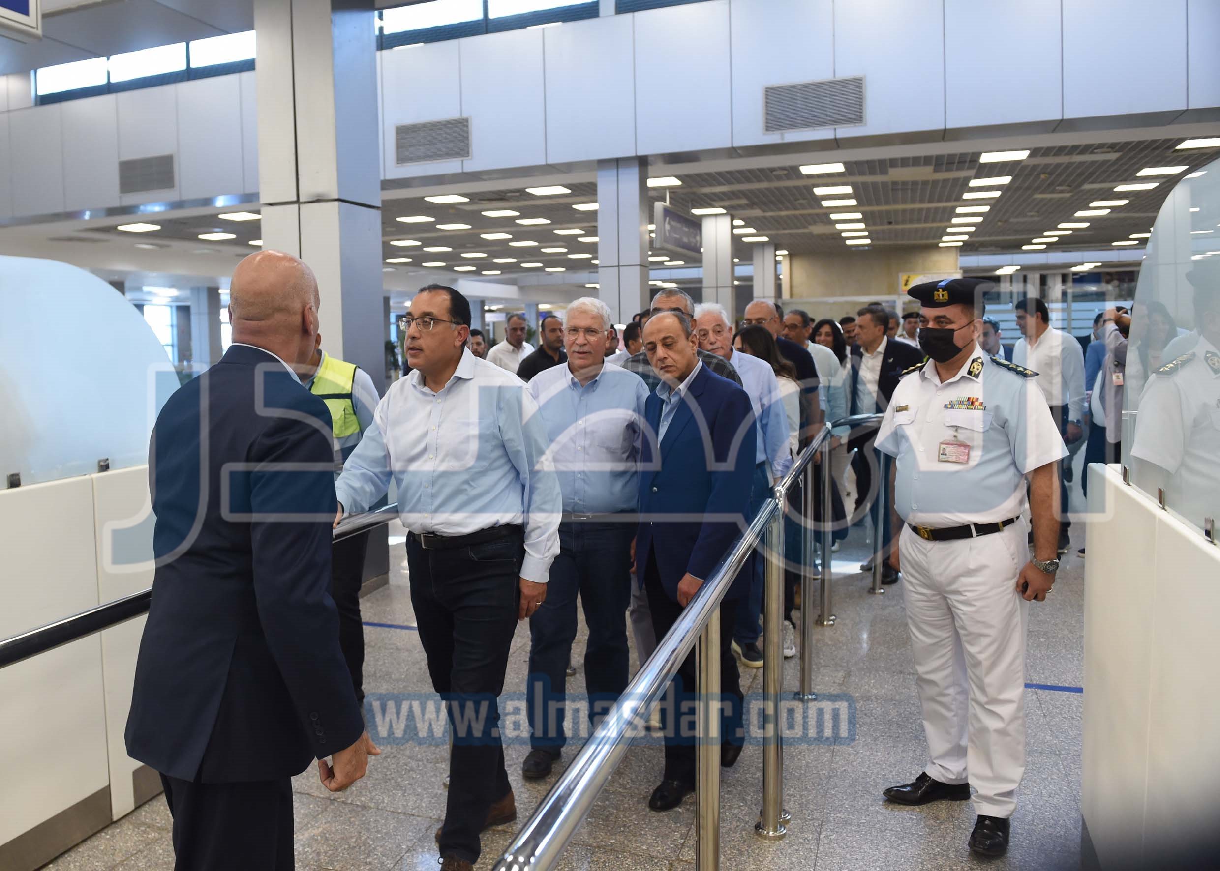 رئيس الوزراء يتفقد مشروعات تطوير شرم الشيخ 