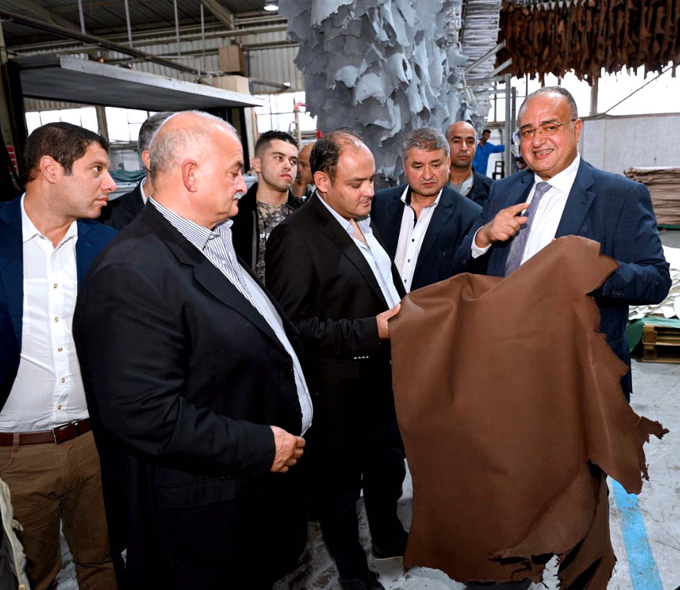 وزير التجارة والصناعة يتفقد مدينة الجلود بالروبيكي