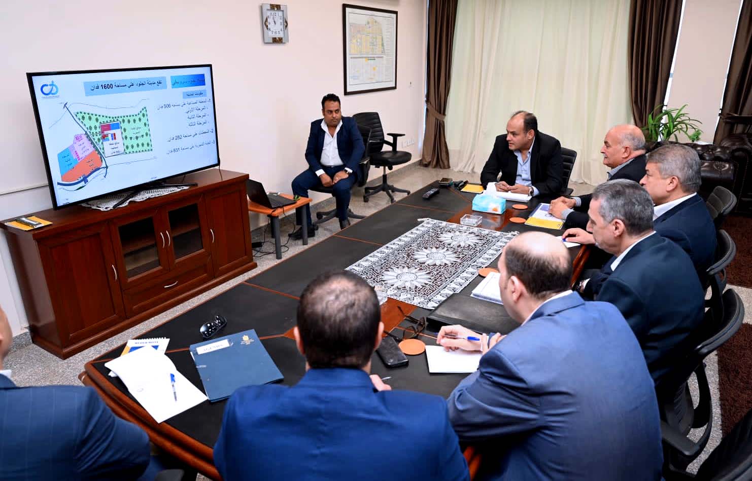 وزير التجارة والصناعة يتفقد مدينة الجلود بالروبيكي