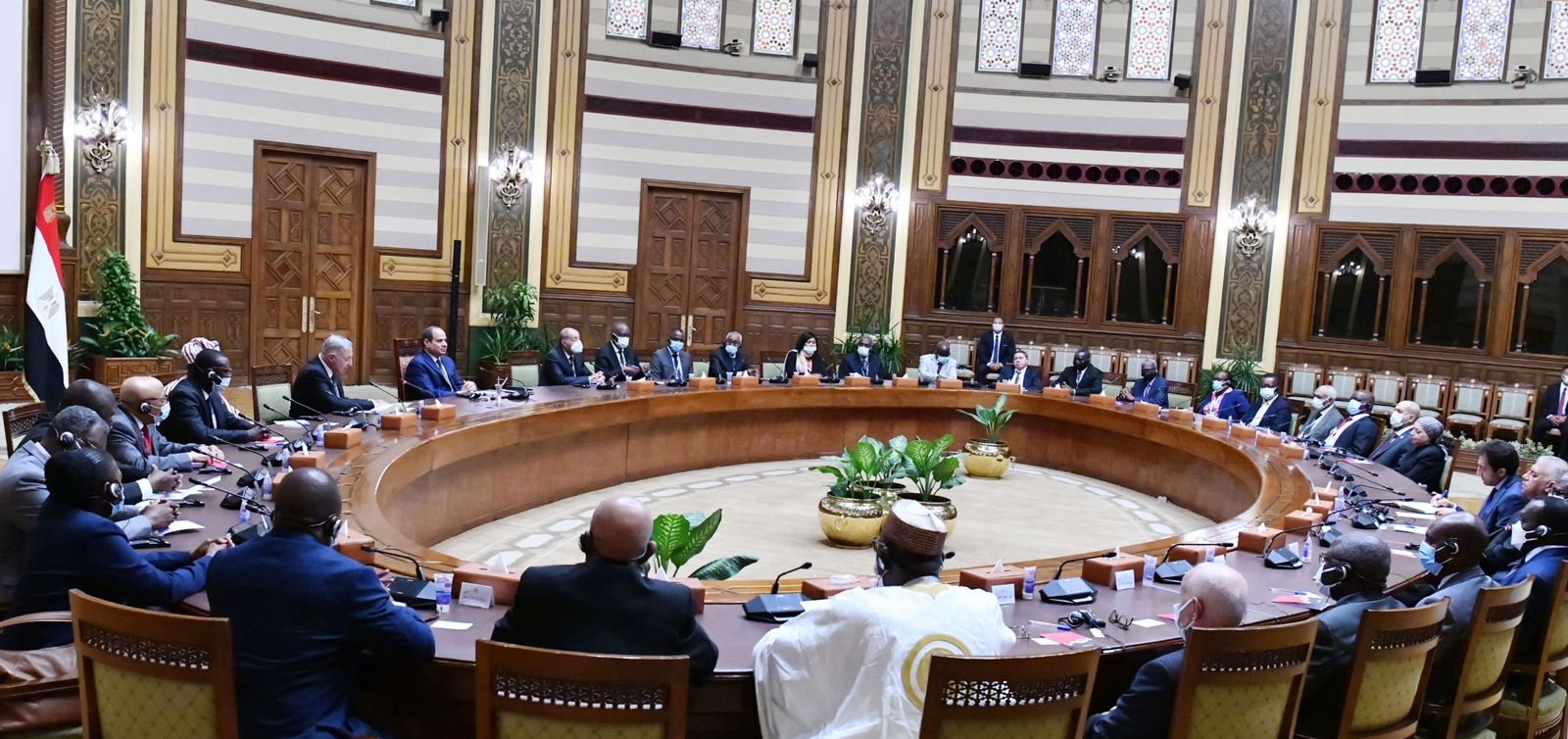 السيسى يستقبل رؤساء المحاكم الدستورية والعليا الأفارقة