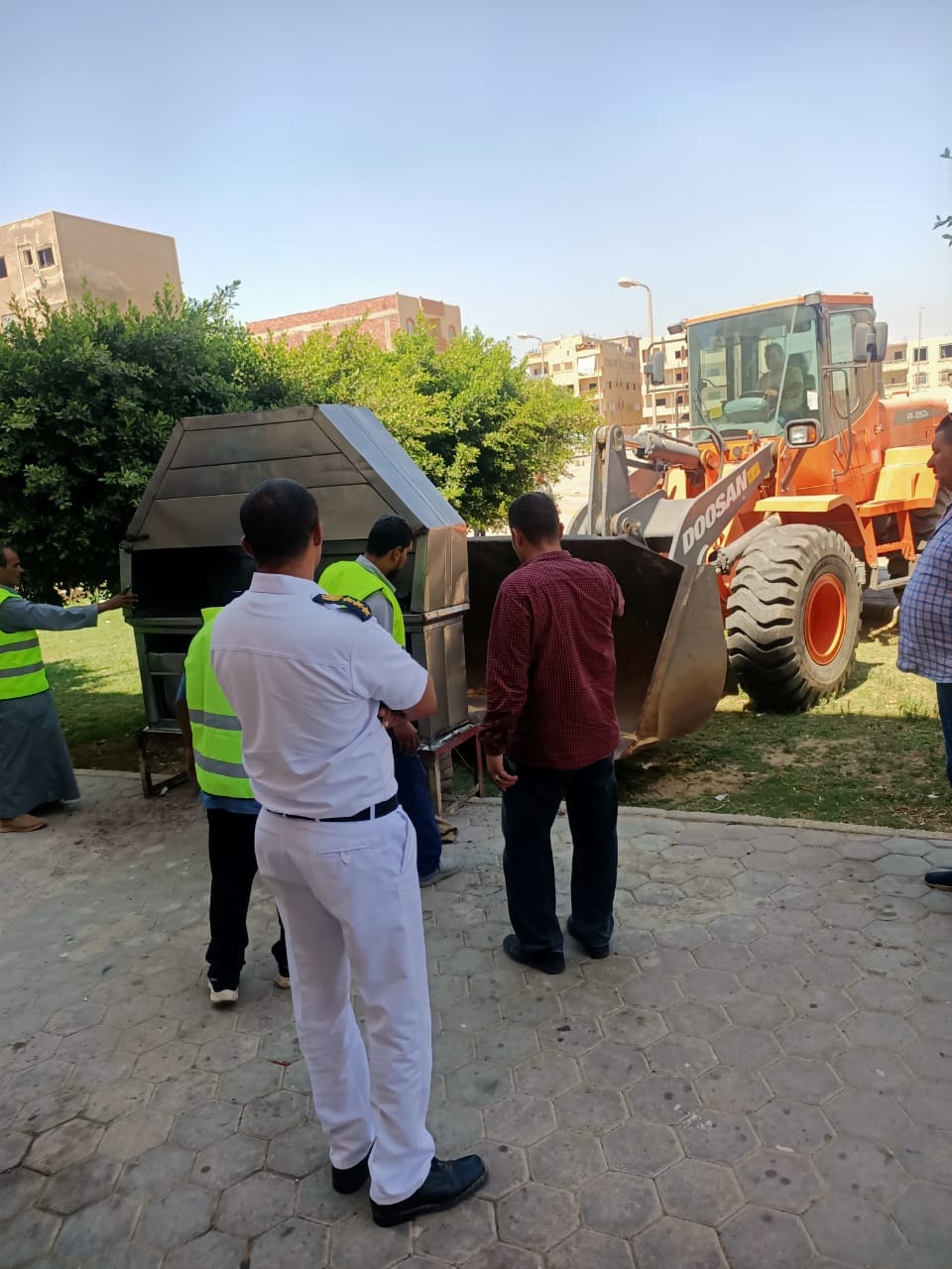 حملات إزالة مخالفات البناء والتعديات بالقطاع الأول للساحل الشمالي الغربي