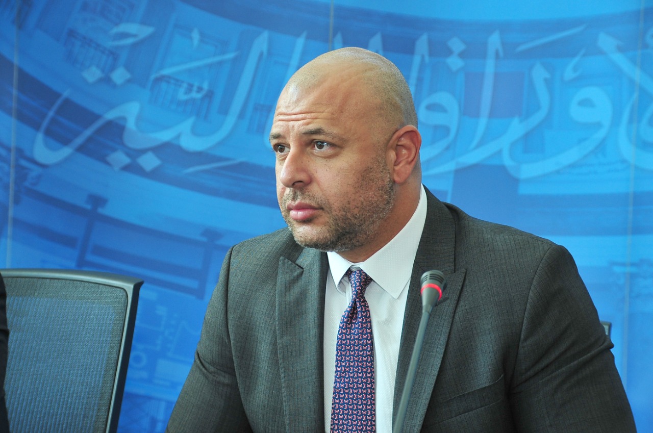 تكريم الدكتور محمد فريد لتطوير سوق الأوراق المالية المصري