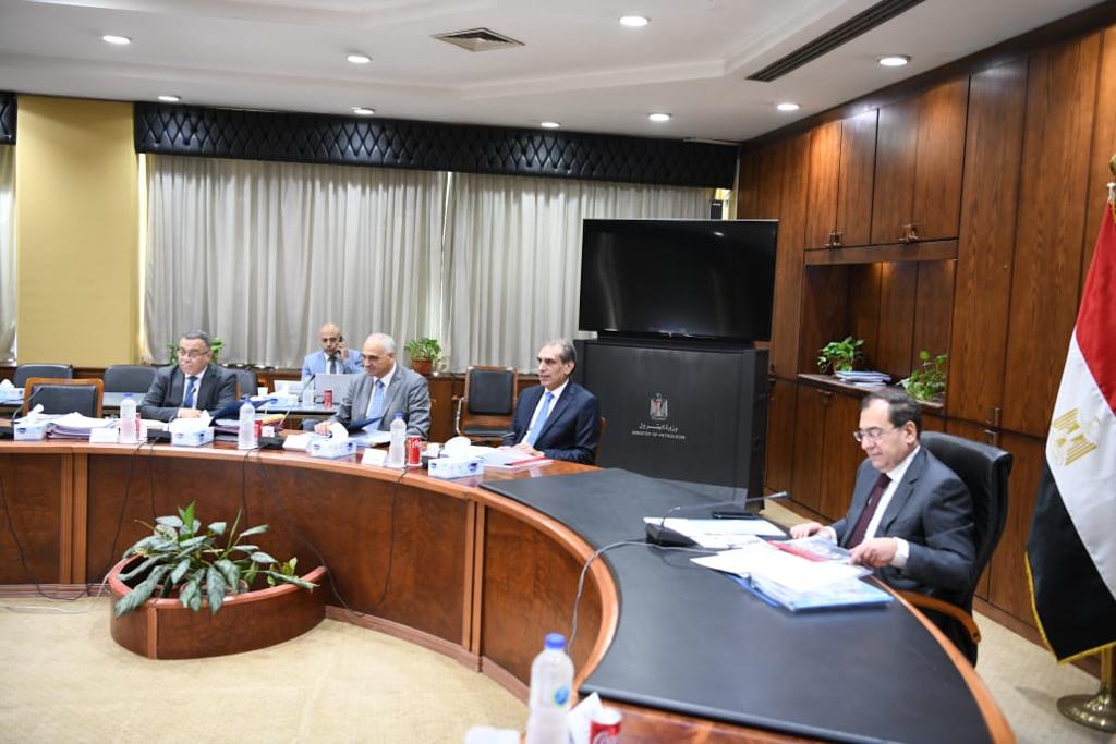 البترول ربط منظومة التكرير فى شبكة موحدة