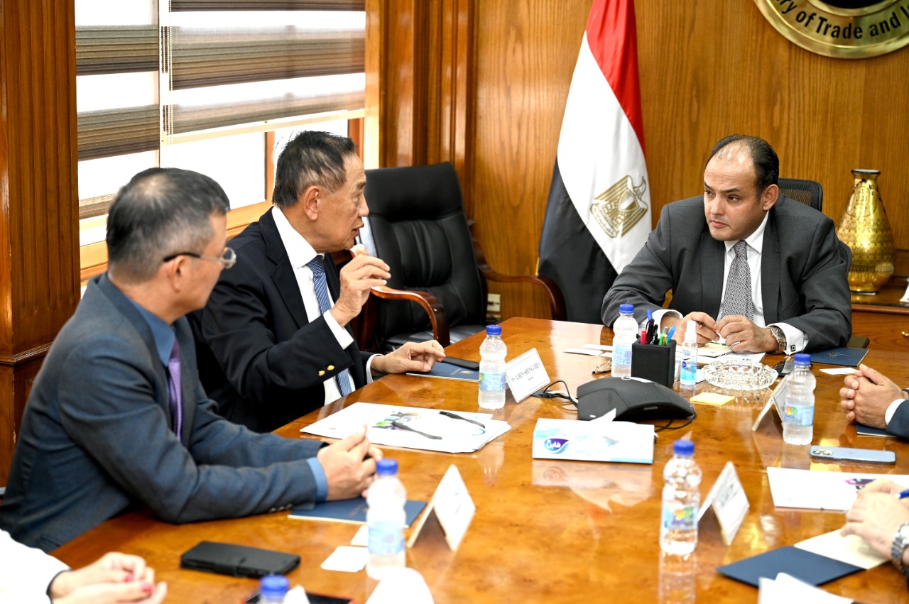 اجتماع إنشاء مشروع لانتاج كومبروسر التكييف في مصر