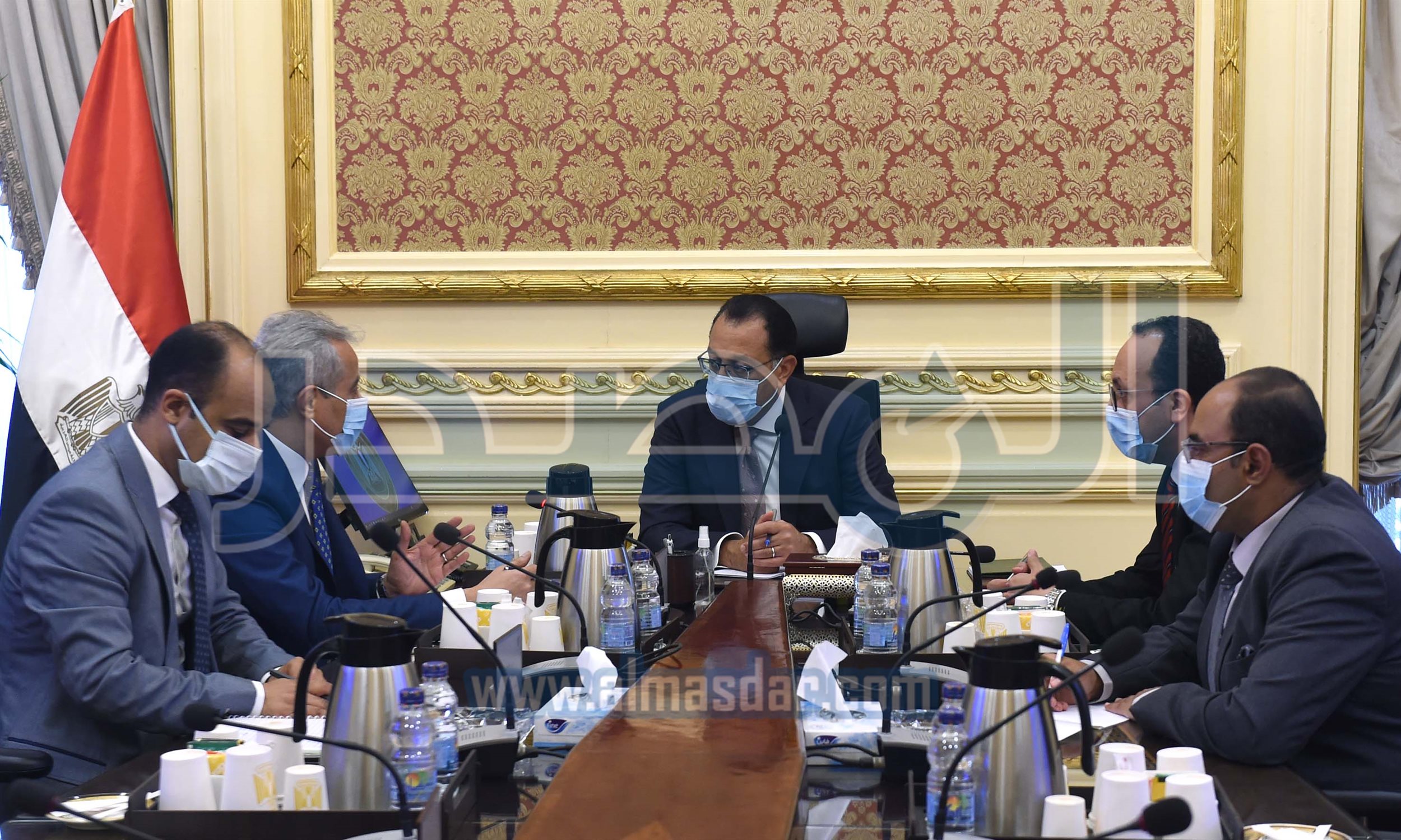 رئيس الوزراء يتابع مع وزير القوى العاملة ملفات عمل الوزارة