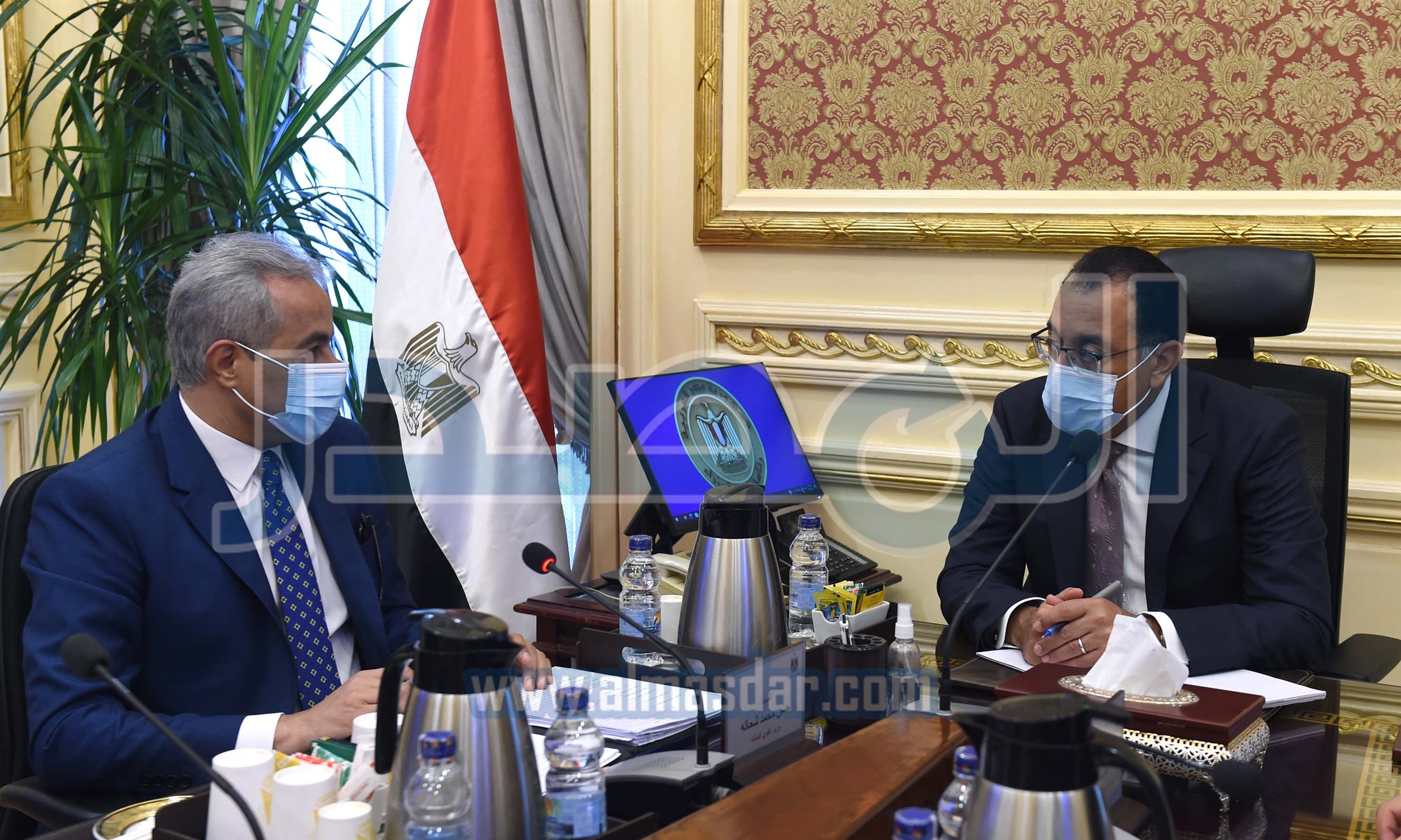 رئيس الوزراء يتابع مع وزير القوى العاملة ملفات عمل الوزارة