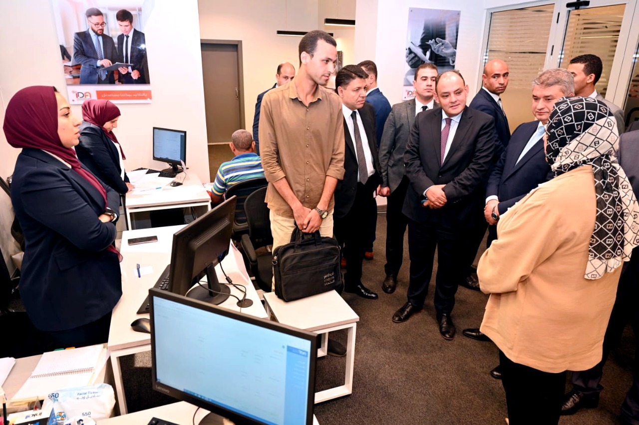 جولة الوزير للمقر الرئيسي للهيئة العامة للتنمية الصناعية