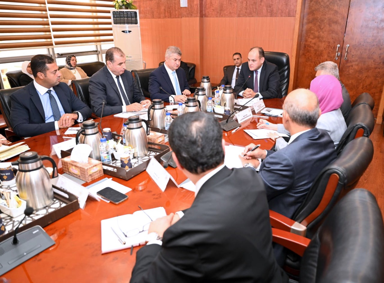 جولة الوزير للمقر الرئيسي للهيئة العامة للتنمية الصناعية