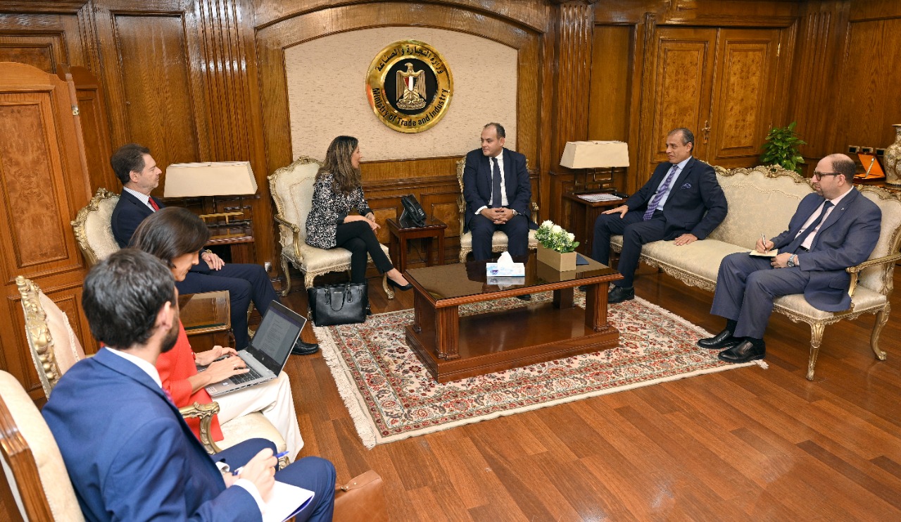 سبل تنمية وتعزيز التعاون المشترك بين البلدين مصر واسبانيا