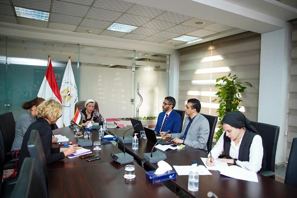 وزيرة البيئة تناقش ممثلي البنك الدولي آخر مستجدات إعداد التقرير القطري للمناخ