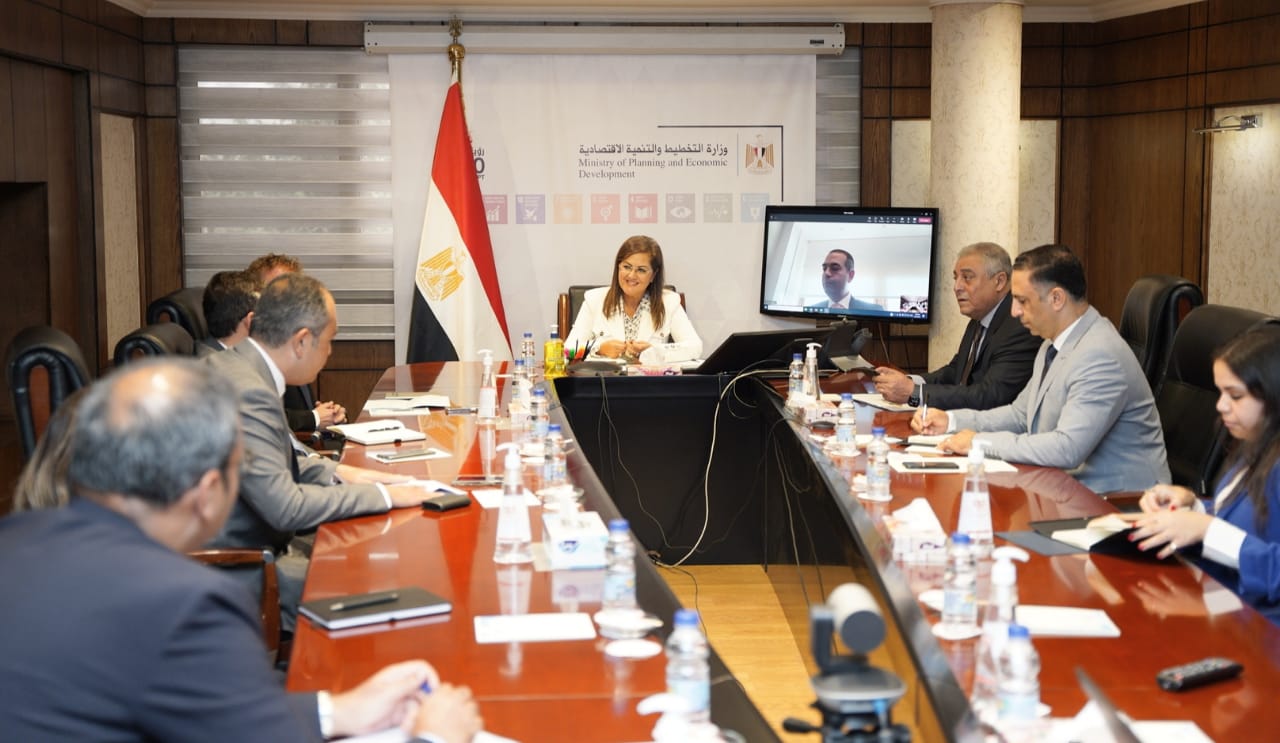 وزيرة التخطيط تلتقي المدير الإقليمي لشركة أوبر