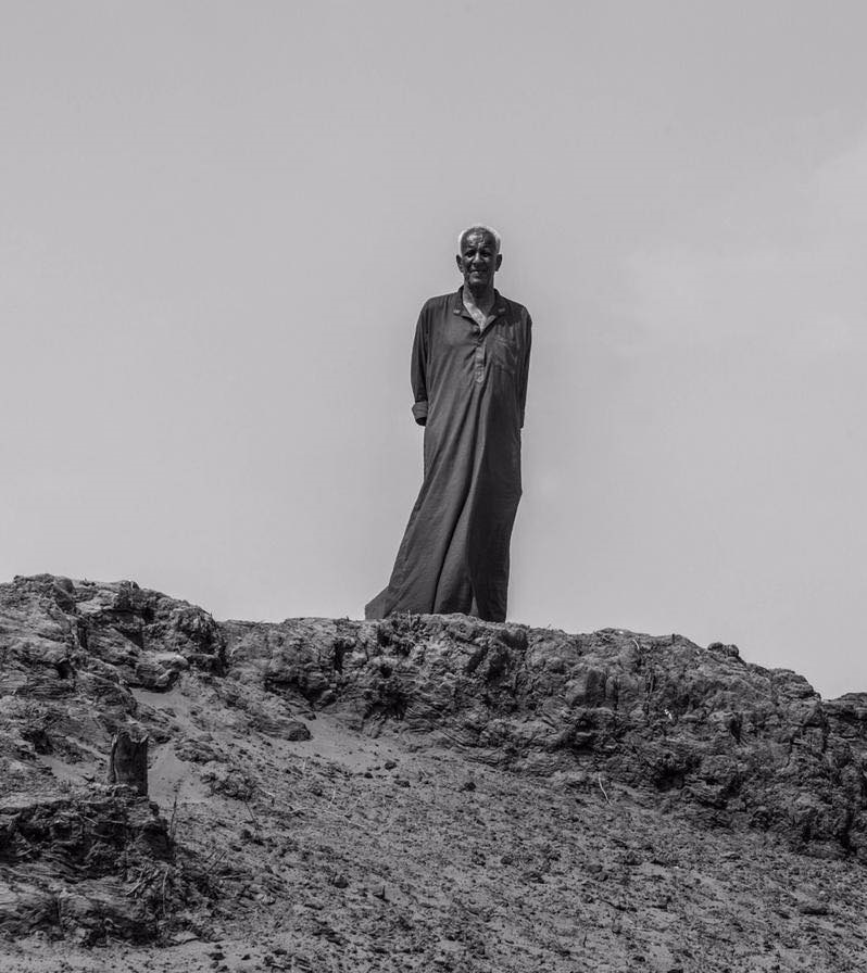 عم أنور- الصورة الرئيسية لمعرض أن تكون حاضرًا