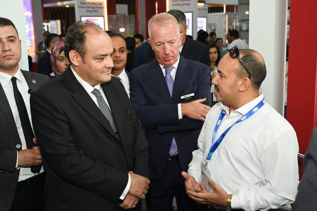 وزير التجارة يفتتح معرض