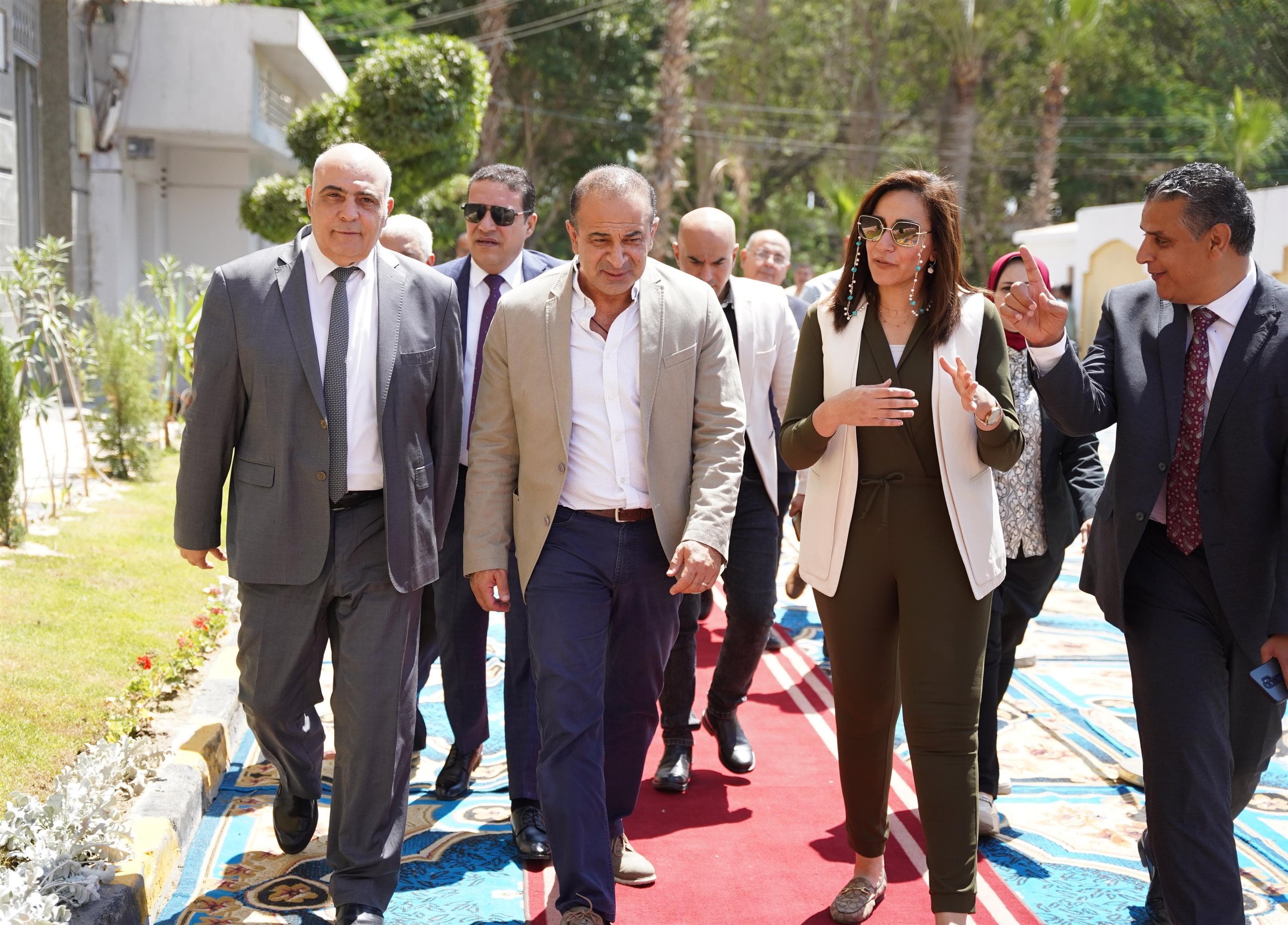 نائب وزيرة التخطيط يفتتح المركز التكنولوجي بمدينة بدر