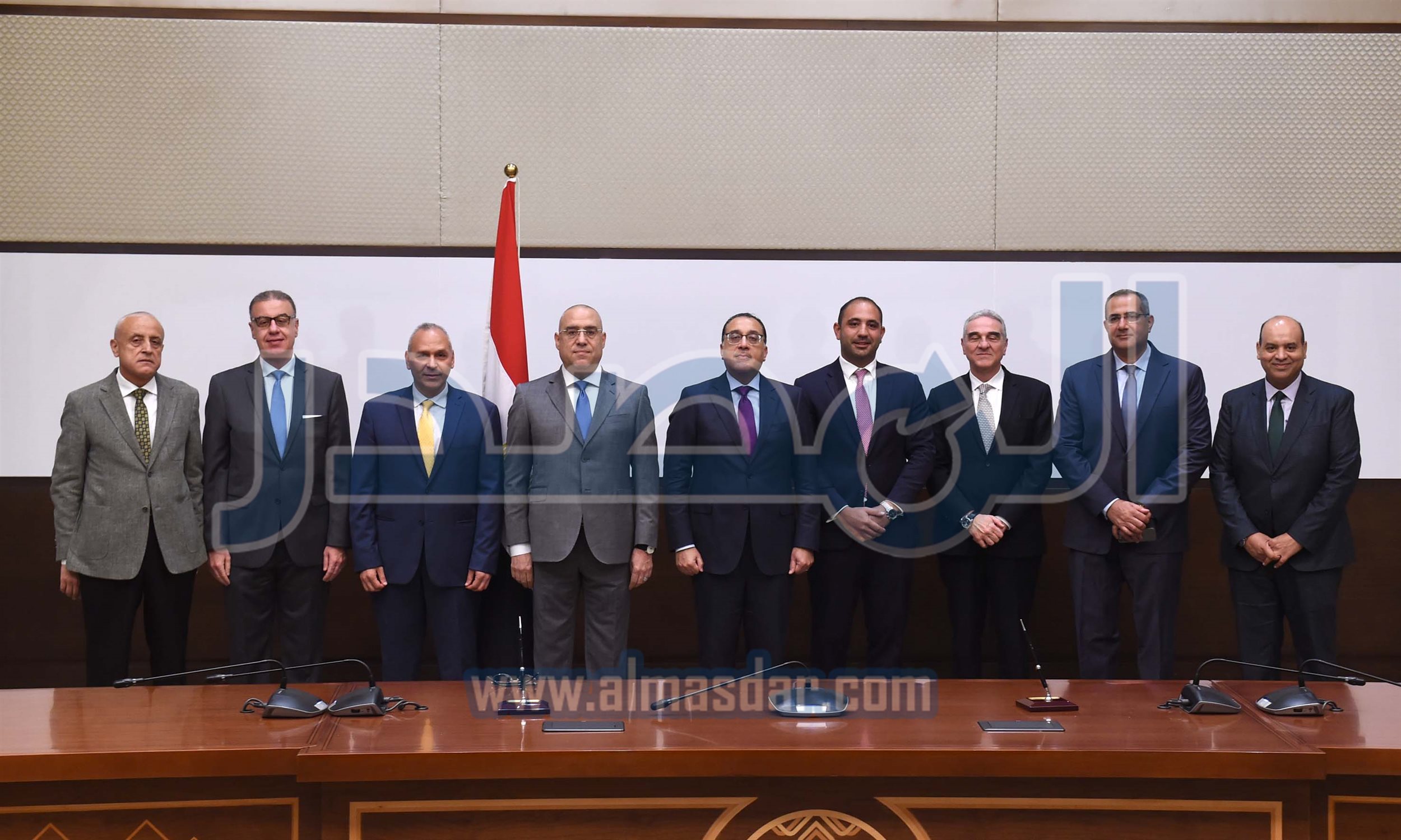 مدبولى يشهد توقيع عقدي شراكة لإدارة وتشغيل فندقين جديدين