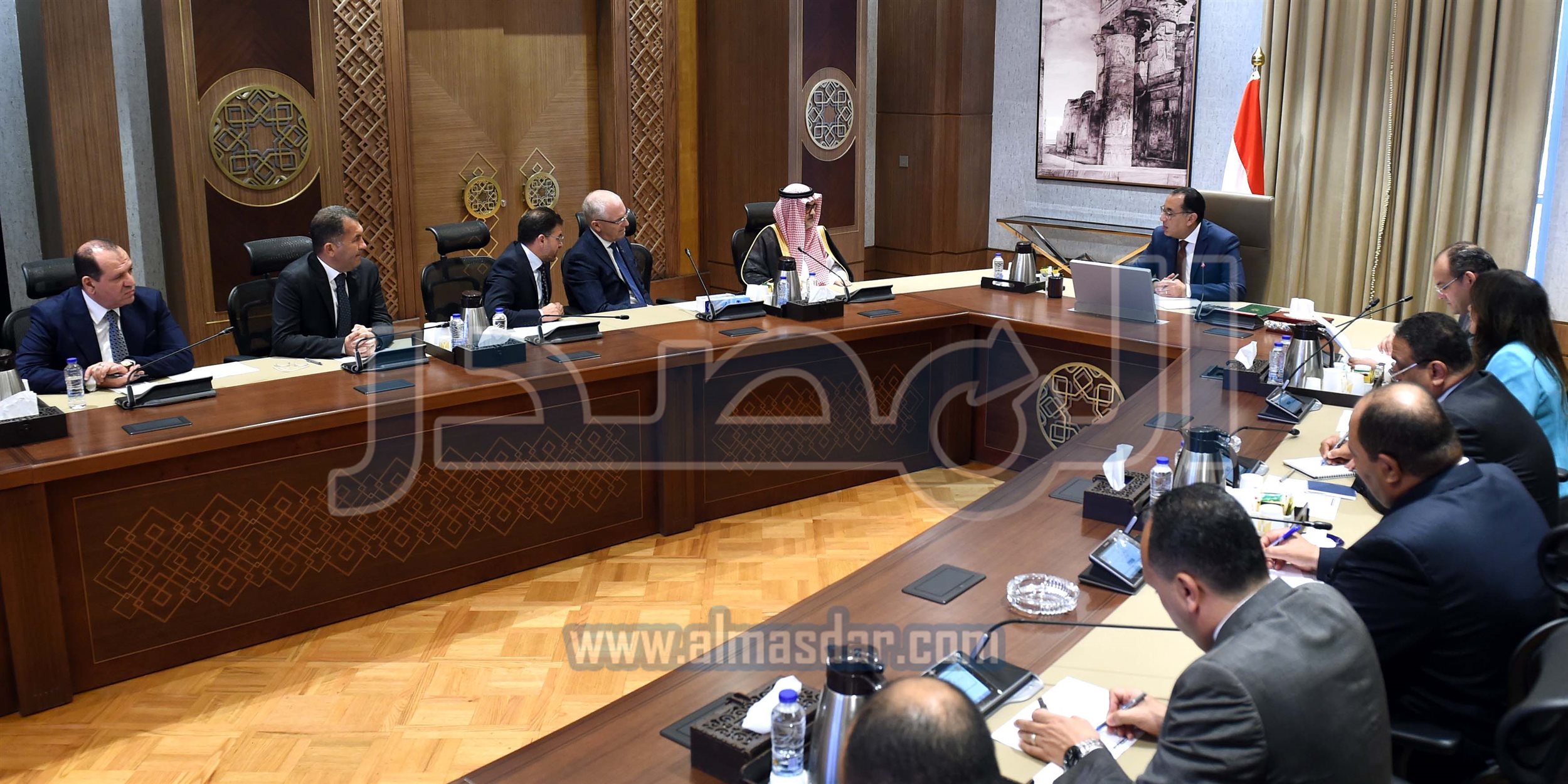 رئيس الوزراء يلتقي مسئولي شركة المراعي السعودية