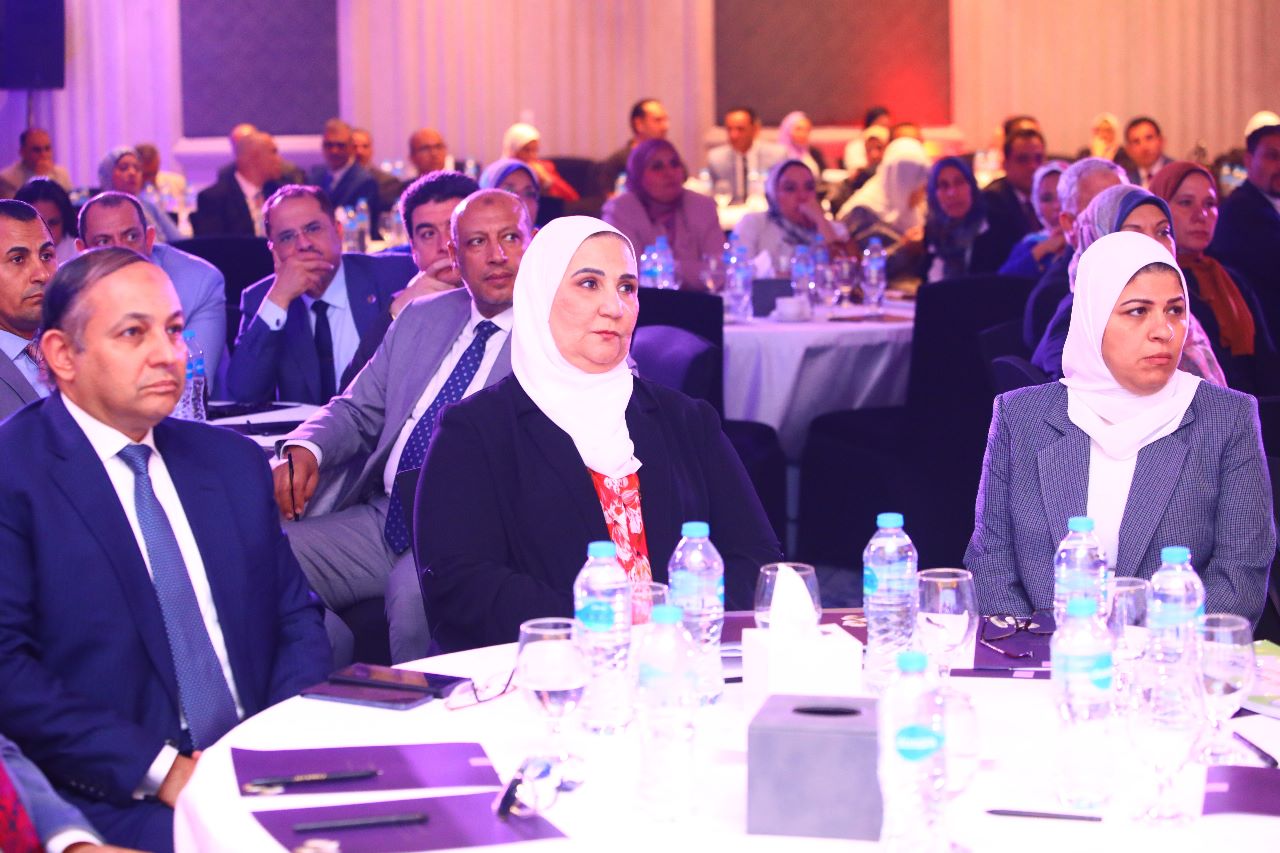 وزيرة التضامن الاجتماعي تعقد الملتقى السنوي لقيادات�العمل بالوزارة