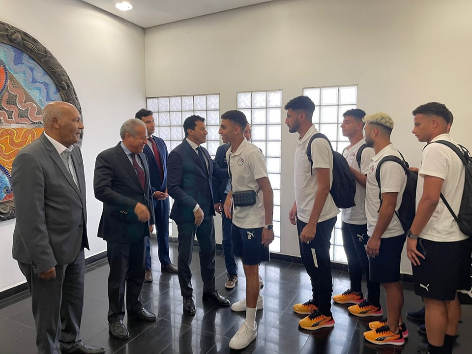 وزير الشباب والرياضة يستقبل أبطال المنتخب الأوليمبي