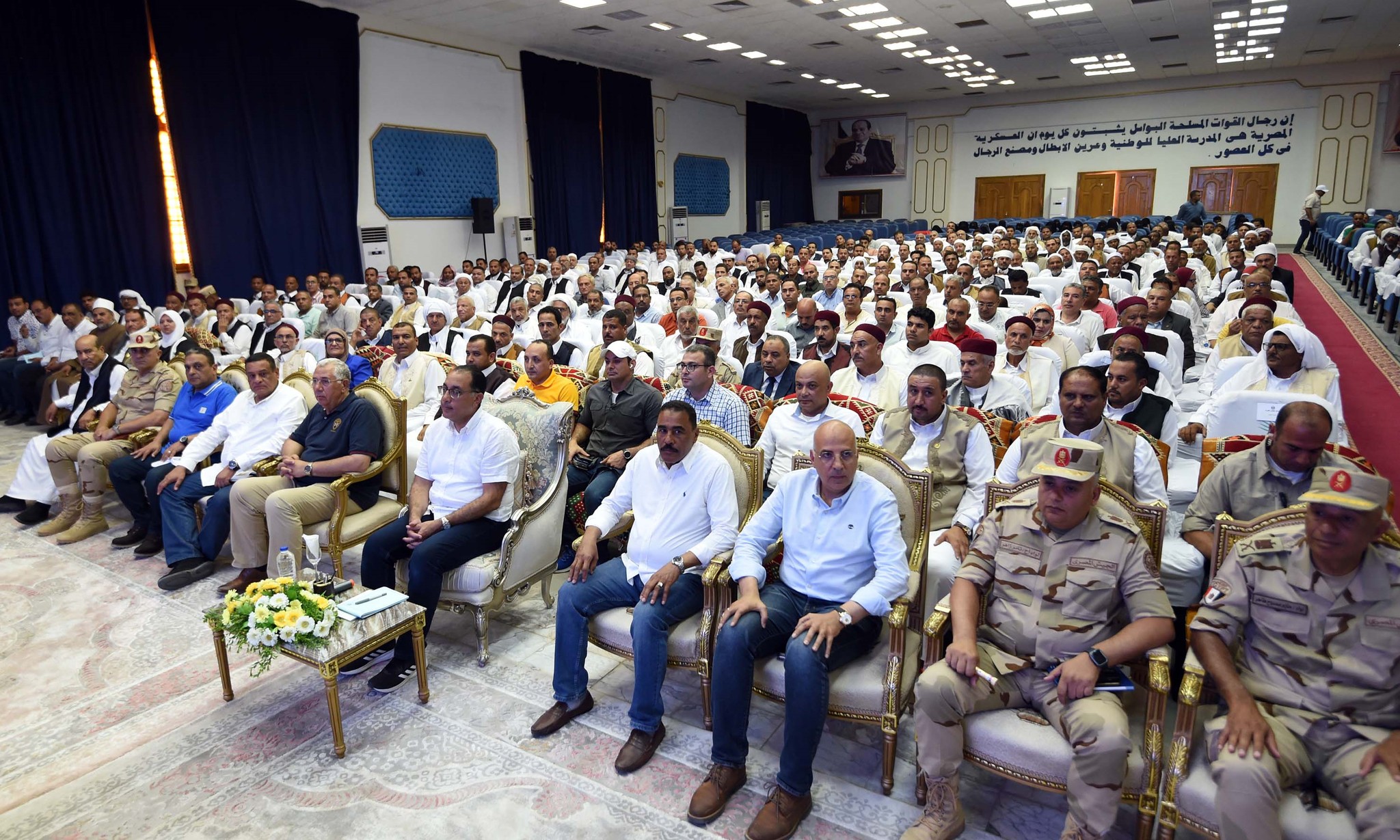 رئيس الوزراء خلال تواجده بالقرية الأولمبية بسيوة