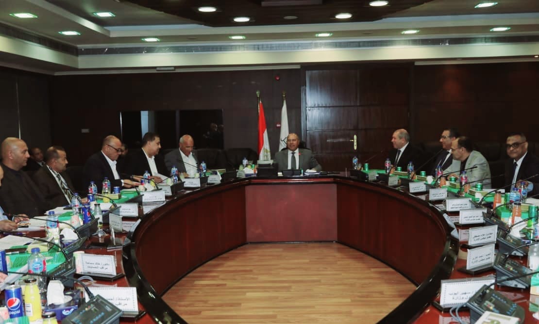 وزير النقل يترأس الجمعيتين العموميتين للشركة المصرية للنقل