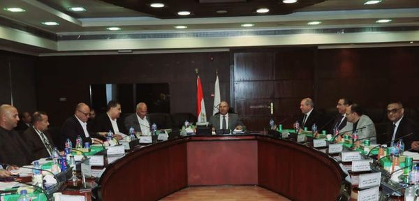 وزير النقل يترأس الجمعيتين العموميتين للشركة المصرية للنقل