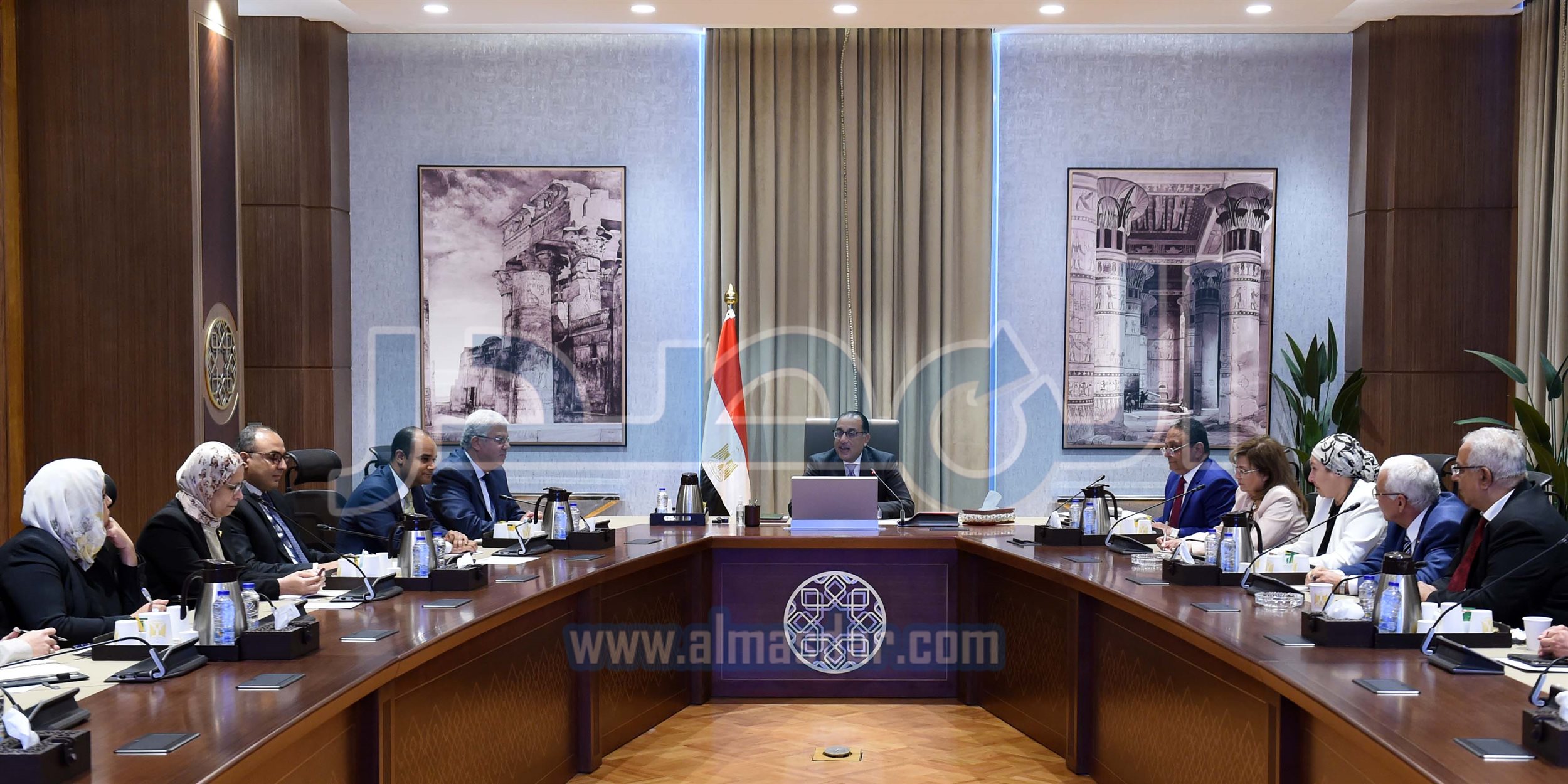 رئيس الوزراء يستعرض مقترحات تطوير منطقة جنوب القاهرة التاريخية
