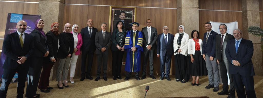 حفل تخرج 5 طلاب الحاصلين علي منح المصرف المتحد بمدينة زويل