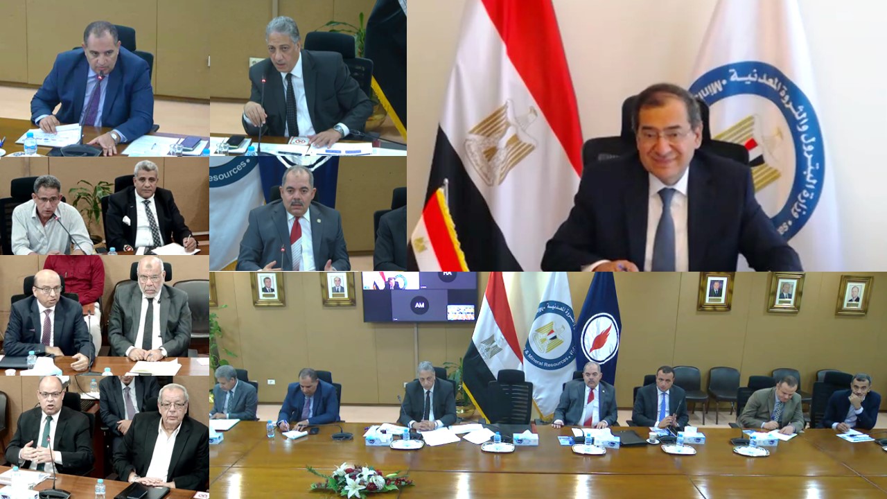وزير البترول خلال اجتماعه بشركات منطقة الصحراء الشرقية