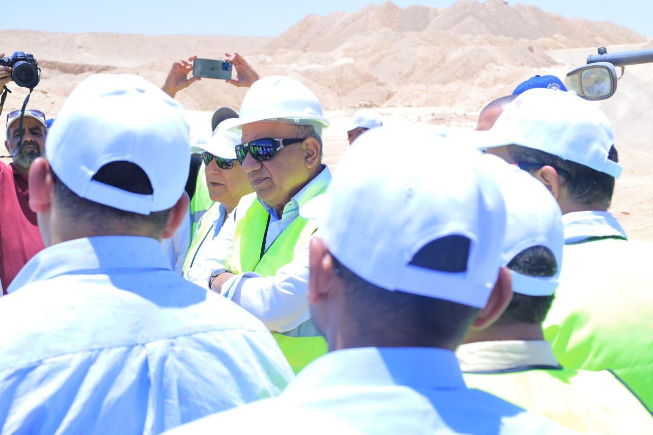 وزير قطاع الأعمال العام في جولة ميدانية بشركة النصر للتعدين