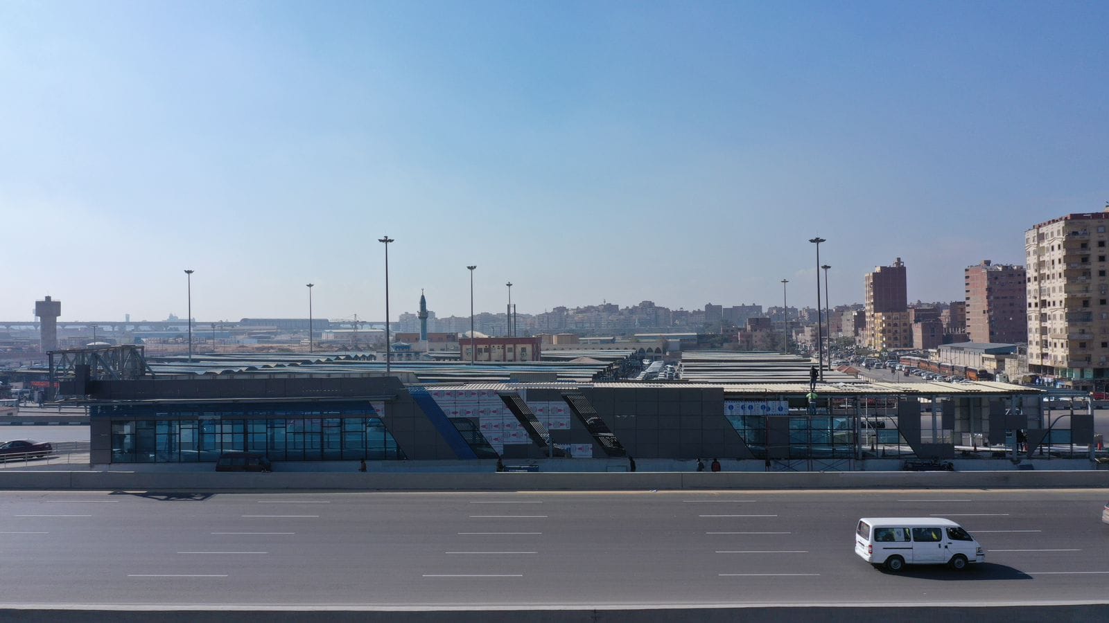 وزير النقل يتفقد مشروع تطوير الطريق الدائري