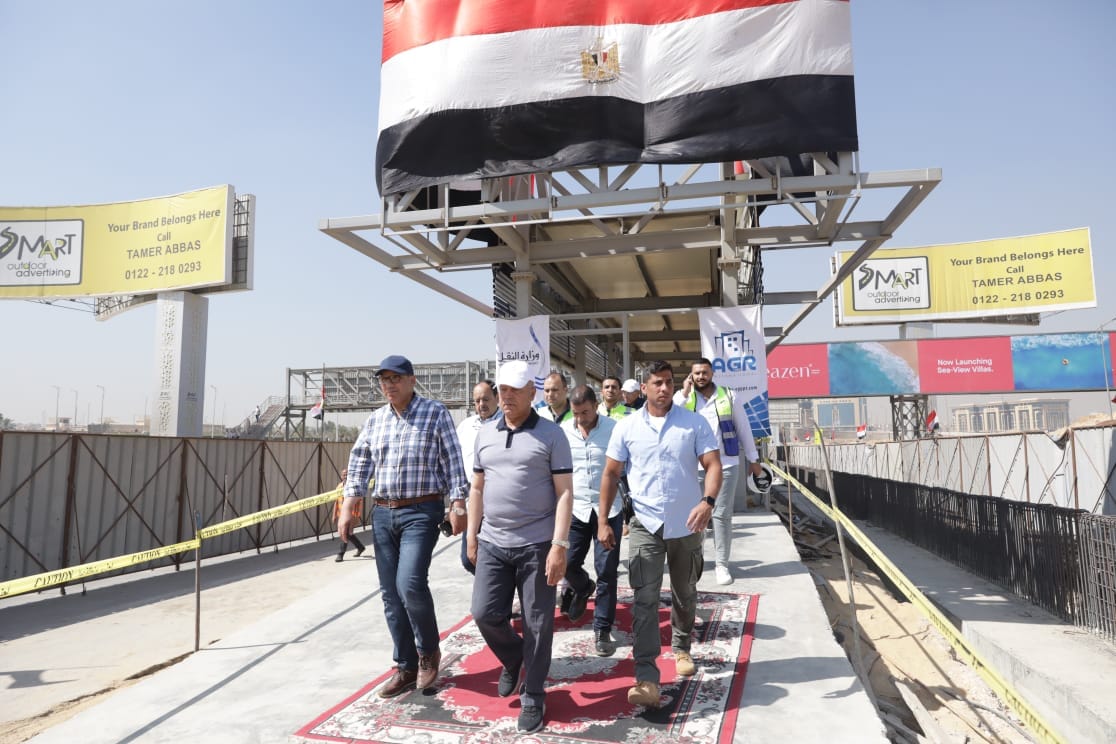 وزير النقل يتفقد مشروع تطوير الطريق الدائري