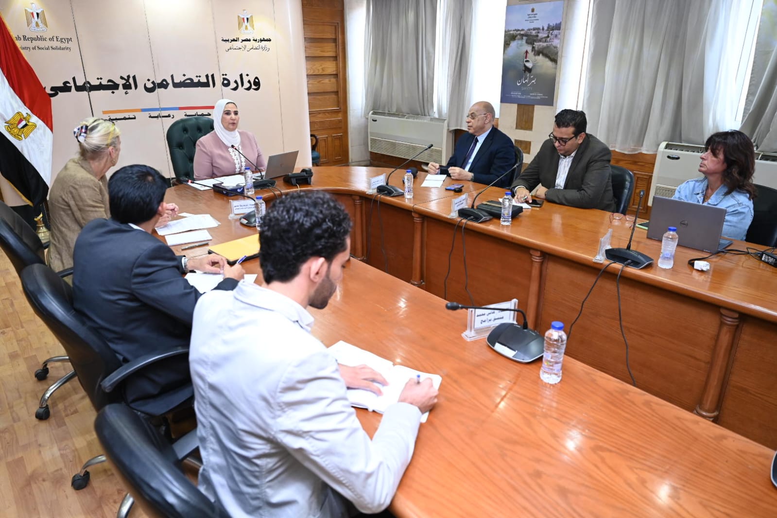 وزيرة التضامن الاجتماعي مع ممثل صندوق الأمم المتحدة للسكان