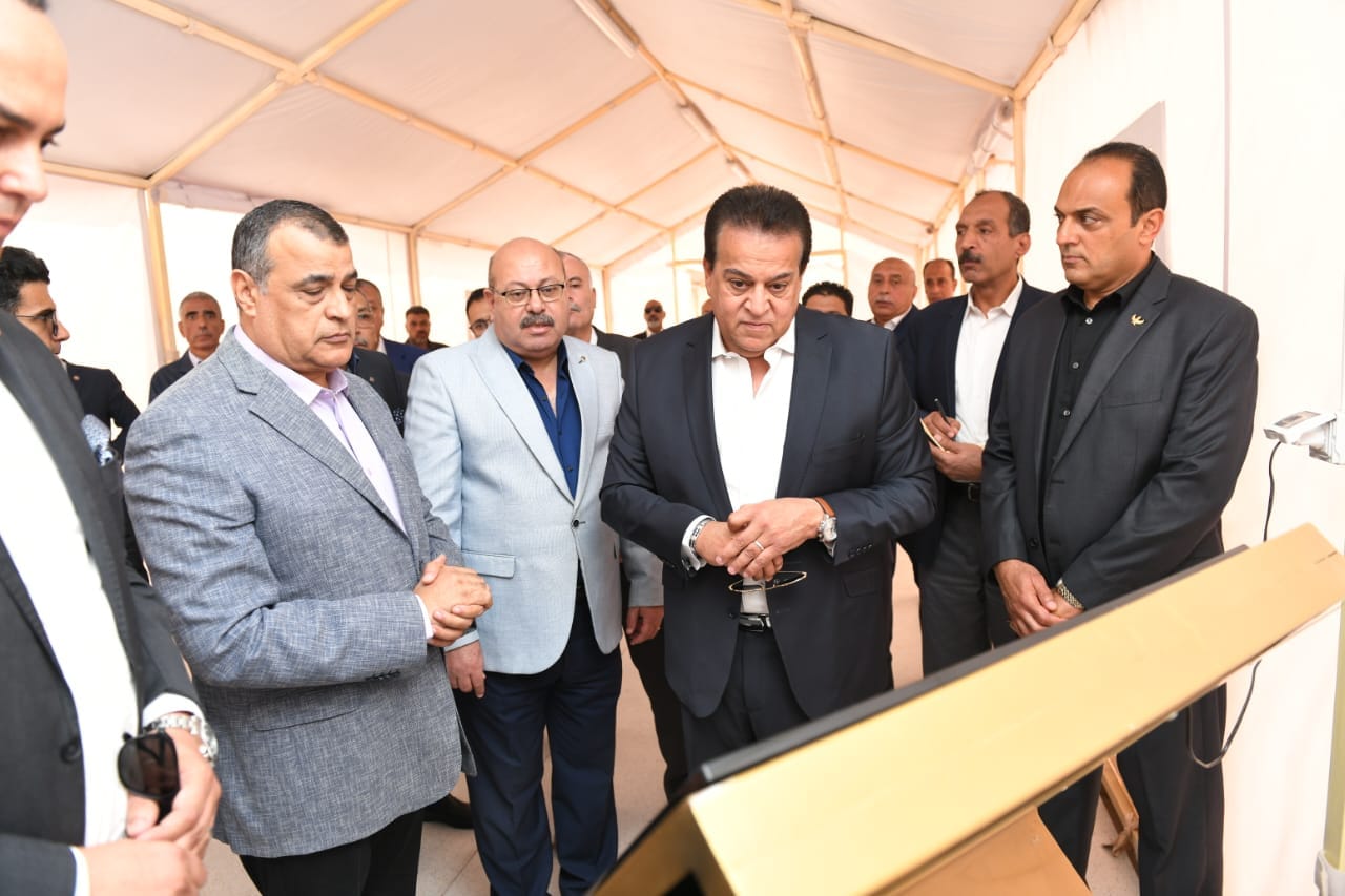 وزيرا
