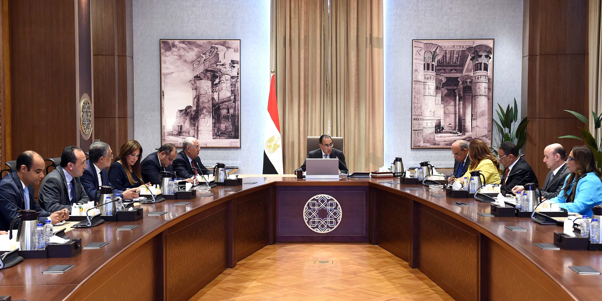 رئيس الوزراء يتابع سير العمل بمدينة الأثاث بدمياط وسبل الاستفادة من مزاياها التنافسية