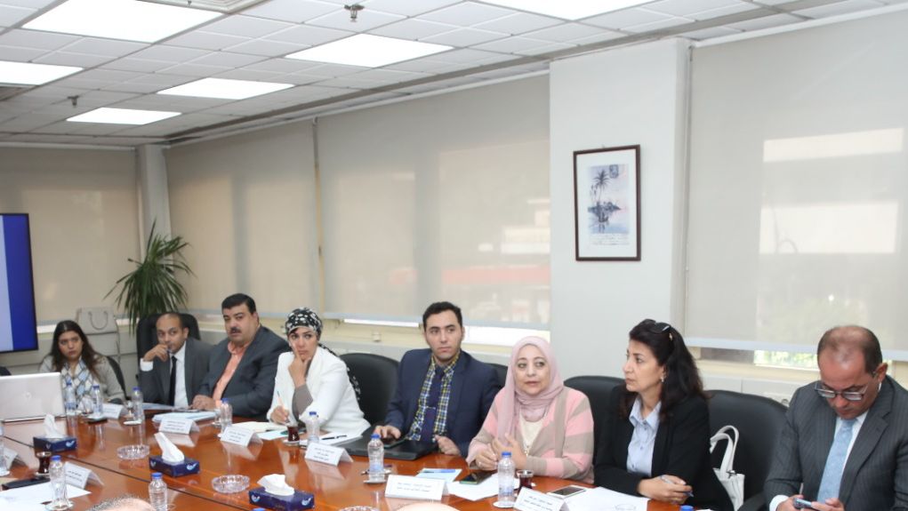 اجتماع وزير المالية مع اللجنة العليا للاستعداد لاجتماعات البنك الآسيوي