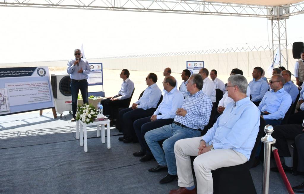 وزير البترول يتفقد مشروعات البتروكيماويات الجديدة