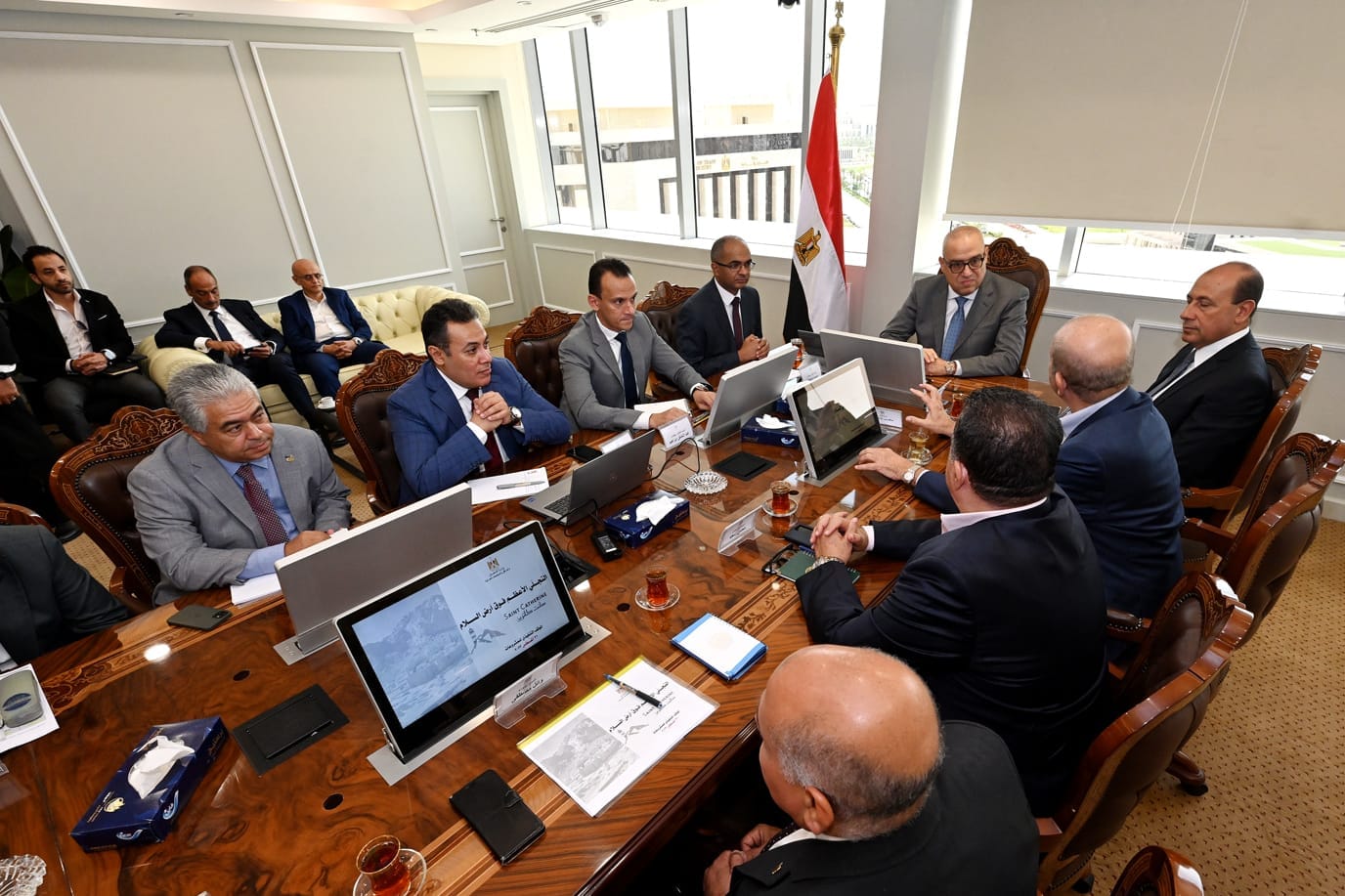 وزير الإسكان يتابع البرنامج الزمني لمشروع تطوير موقع التجلى الأعظم