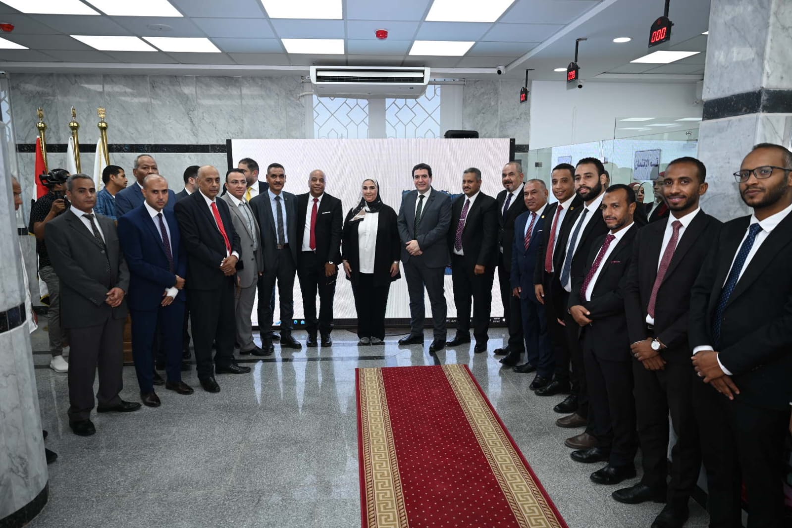 وزيرة التضامن الاجتماعي تفتتح أحدث فروع بنك ناصر الاجتماعي في مدينة أسوان