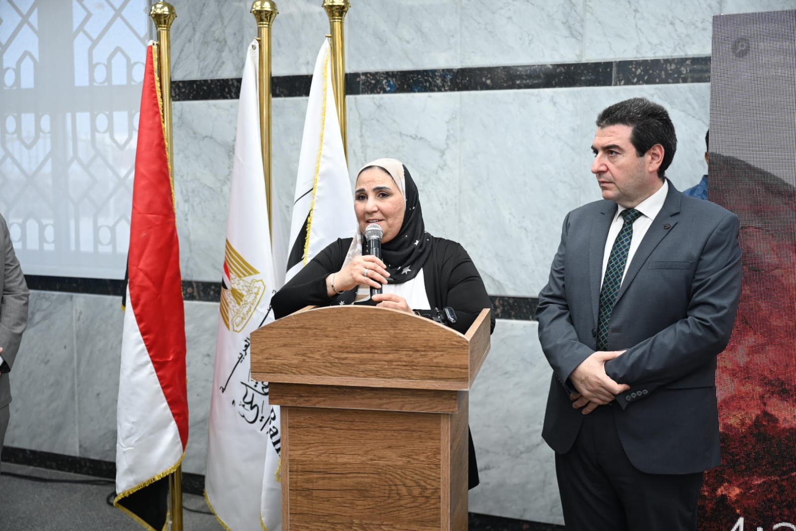 وزيرة التضامن الاجتماعي تفتتح أحدث فروع بنك ناصر الاجتماعي في مدينة أسوان